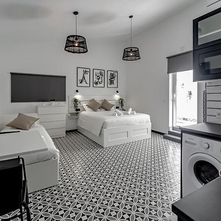 Apartamentos Pino Бенидорм Номер фото