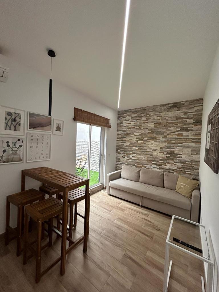 Apartamentos Pino Бенидорм Экстерьер фото