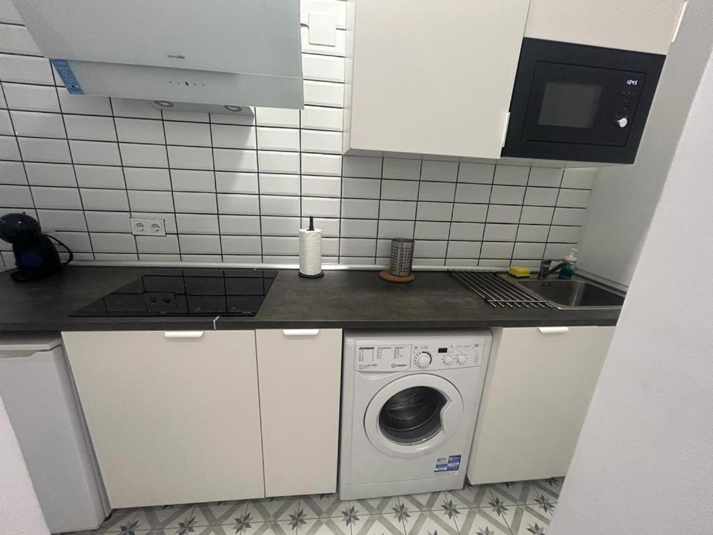 Apartamentos Pino Бенидорм Экстерьер фото