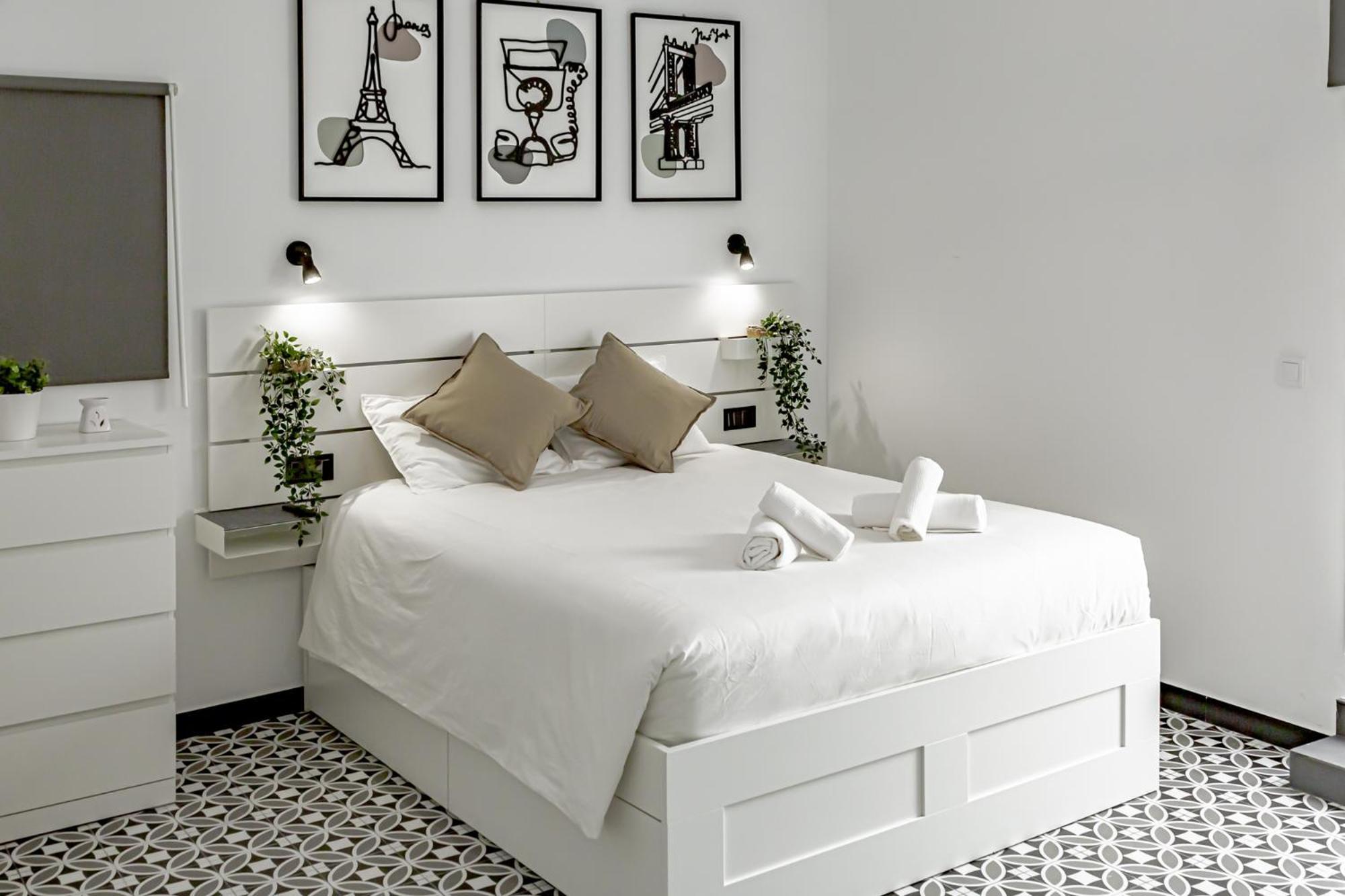 Apartamentos Pino Бенидорм Номер фото